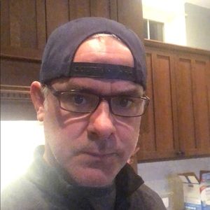 Meet your Posher, Adrian